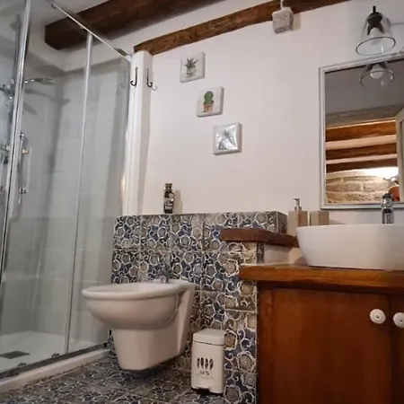 Bed & Breakfast Kabula 3*