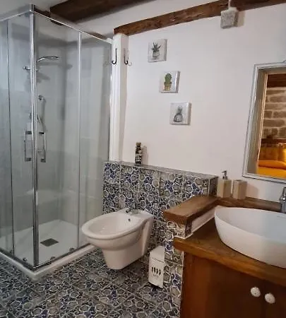 Kabula Bed & Breakfast 3*