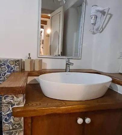 Kabula Bed & Breakfast 3*